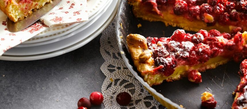 Clafoutis with puff pastry