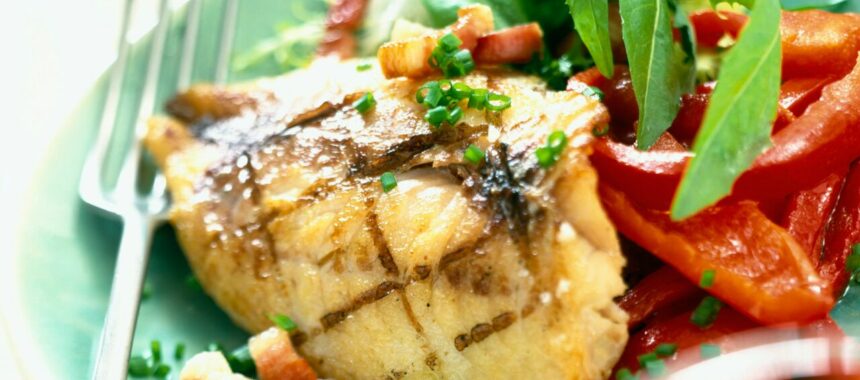 Fish fillets with bacon sauce