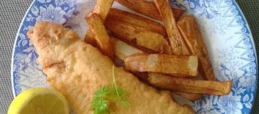 Fish and chips (poisson pané frit et frites)