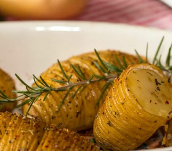 Pommes de terre « hasselback » à la suédoise