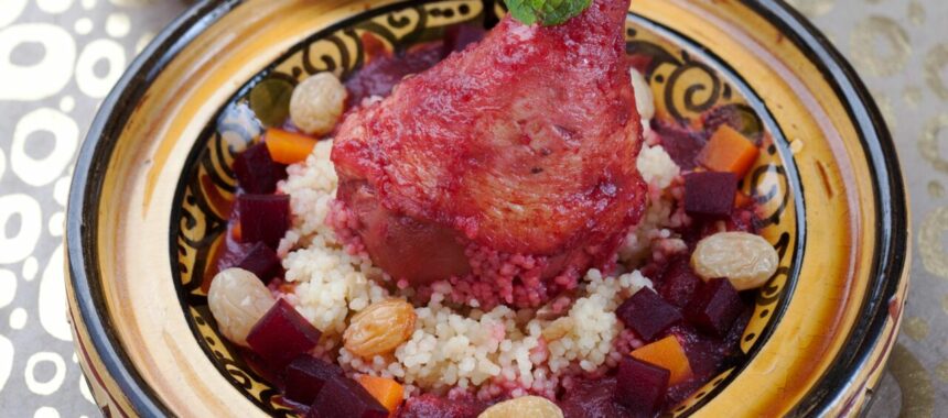Chicken with beets and vegetable semolina