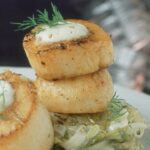 Roasted scallops with endive fondue