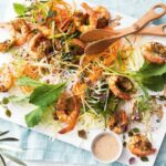 Salade de nouilles aux crevettes nori croustillantes