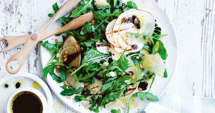 Salade de poires, roquette et parmesan