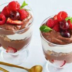 Trifles végétaliens au chocolat et aux cerises