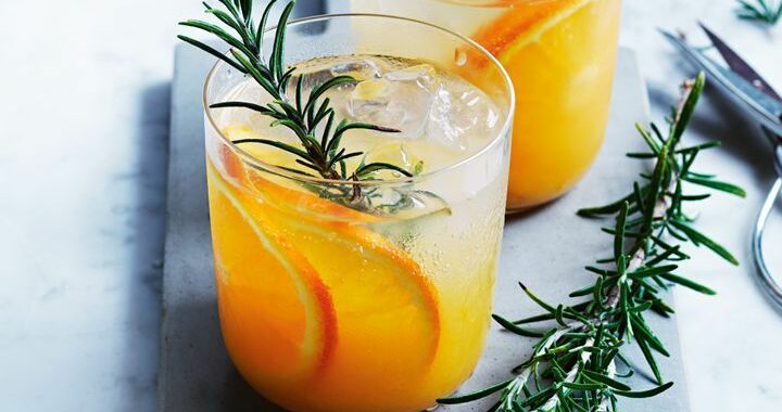 Gin tonic à l’orange et au romarin