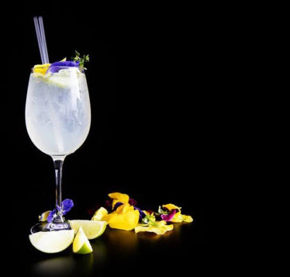 Cocktail au citron vert et au thym